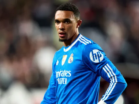 Arnold deve ser titular contra o Elche