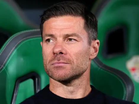 Portais espanhóis repercutem má fase e ligam alerta em Xabi Alonso