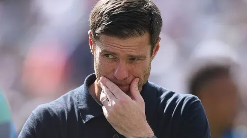 Xabi Alonso, treinador do Real Madrid, vive uma situação quase que insustentável no clube (Foto: Buda Mendes/Getty Images)