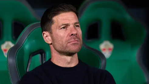 Xabi Alonso assistindo jogo do Real Madrid. Angel Martinez/Getty Images.