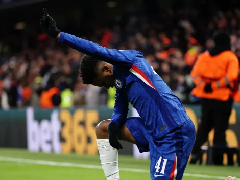 Maresca "baixa bola" após comparação de Estêvão com Messi: "Demais para ele"