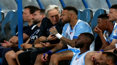 Jorge Jesus e Neymar no Al-Hilal em 2023 – Yasser Bakhsh / Getty Images