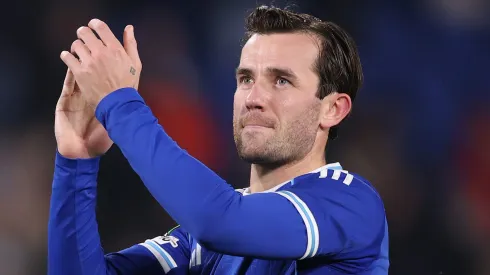 Ben Chilwell, do Strasbourg, comemora vitória do time francês. (Photo by Justin Setterfield/Getty Images)