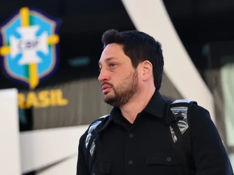 Arthur Elias critica arbitragem após derrota do Brasil
