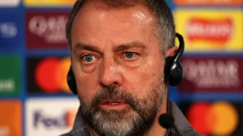 Hansi Flick saiu em defesa do jogador. Foto: Andrew Redington/Getty Images