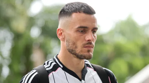 Benfica mira a contratação de Filip Kostic. Foto: Michael Reaves/Getty Images