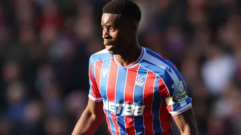 Marc Guehi durante jogo do Crystal Palace na Premier League. (Photo by Warren Little/Getty Images)