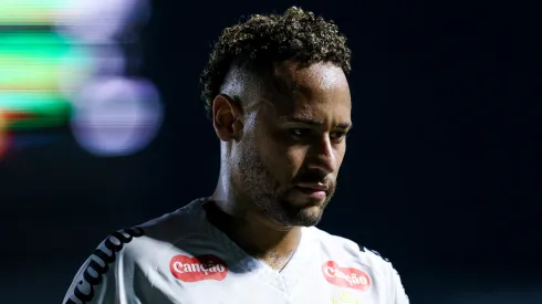 Neymar em jogo do Santos. (Foto: Ricardo MoreiraGetty Images)