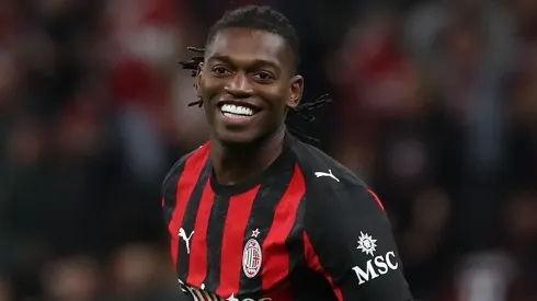 Rafael Leão ganhou destaque no Milan com a gestão de Allegri. Foto: Marco Luzzani/Getty Images