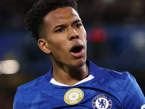 Estêvão é alvo de criticas após reclamações e falta em Leeds x Chelsea