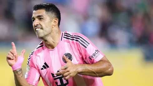 Luis Suárez comemora gol pelo Inter Miami. foto: Megan Briggs/Getty Images.