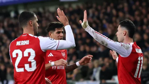 Arsenal vence Club Brugge na Champions com golaços de Martinelli e Madueke. (Photo by Dean Mouhtaropoulos/Getty Images)