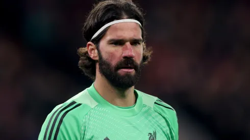 Alisson em ação com o Liverpool. Foto: Carl Recine/Getty Images