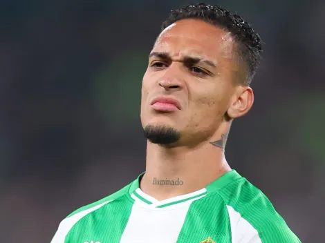 Em 2022, Barcelona optou por Raphinha em vez de Antony por sucesso na Inglaterra