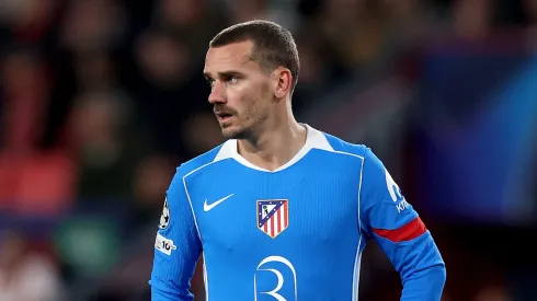 Griezmann mantém foco no Atlético de Madrid após ser cotado como reforço do Flamengo. (Photo by Lars Baron/Getty Images)