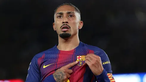 Raphinha pode não ser titular contra o Guadalajara pelo Barcelona (foto: Eric Alonso/Getty Images)