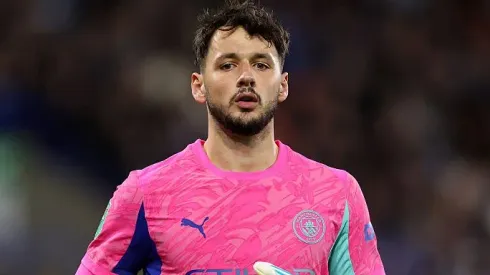 James Trafford do Manchester City não deve deixar o clube, mesmo com interesse de rivais na Premier League (Foto: Jan Kruger/Getty Images)