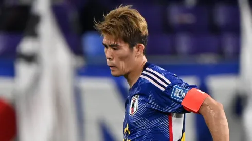 Takehiro Tomiyasu, lateral japonês do Ajax. (Photo by Kenta Harada/Getty Images)