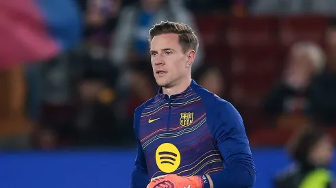 Barcelona deixa Ter Stegen feliz com retorno, mas segue indeciso sobre futuro do goleiro. (Photo by Eric Alonso/Getty Images)