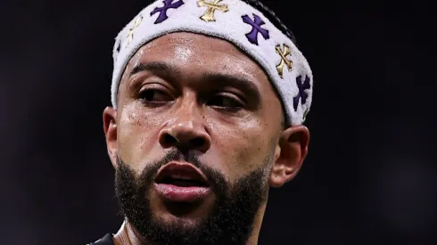 Câmeras flagram Depay irritado com Dorival em Corinthians x Vasco. Foto: Fabio Giannelli/AGIF