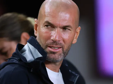 Zidane não pretende substituir Xabi Alonso