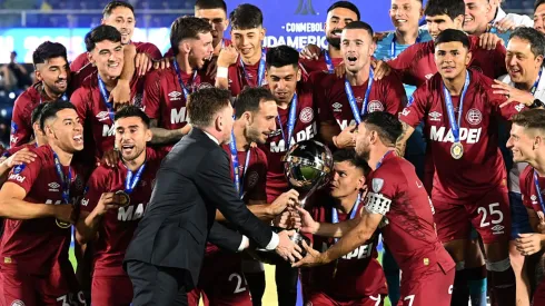 Lanús vai enfrentar o Flamengo na Recopa. Christian Alvarenga/Getty Images.