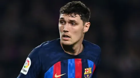 Andreas Christensen do FC Barcelona, disse que não se afeta com incerteza sobre o seu futuro (Foto: David Ramos/Getty Images)