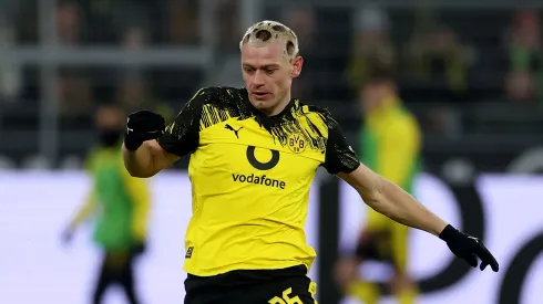 Barcelona avalia contratação de Julian Ryerson, do Dortmund. (Foto: Lars Baron/Getty Images)