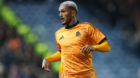 Wesley em jogo da Roma