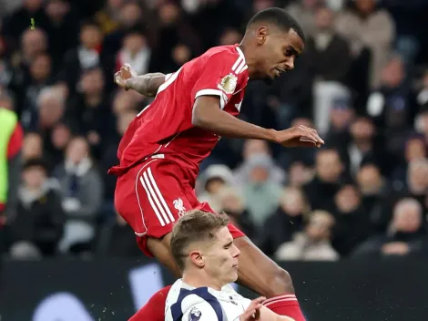 Alexander Isak marca gol decisivo e sai machucado na vitória do Liverpool