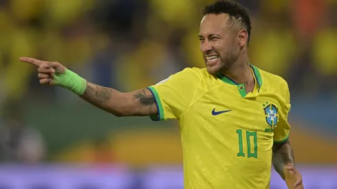 Neymar Jr., do Brasil, reage durante a partida das Eliminatórias da Copa do Mundo de 2026 entre Brasil e Venezuela, na Arena Pantanal, em 12 de outubro de 2023, em Cuiabá. (Foto: Pedro Vilela/Getty Images)
