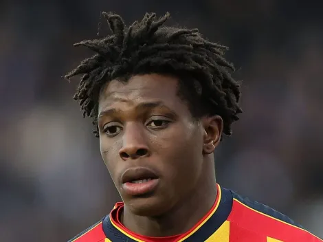 Manchester United busca substituto para Patrick Dorgu no mercado