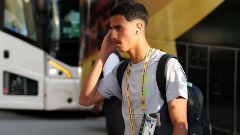 Vitor Reis participou do jogo entre Girona e Atlético de Madrid