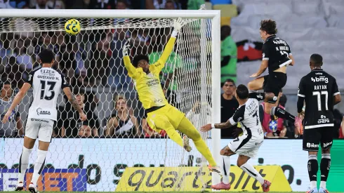 RIO DE JANEIRO, BRAZIL – DECEMBER 21: Nuno Moreira of Vasco da Gama scores the team's first goal during the Copa Do Brasil 2025 Final second leg match between Corinthians and Vasco da Gama at Sao Januario Stadium on December 21, 2025 in Rio de Janeiro, Brazil. (Photo by Buda Mendes/Getty Images)