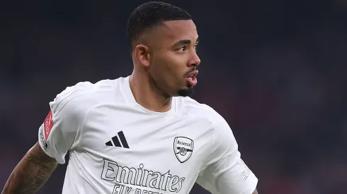 Gabriel Jesus em campo com o Arsenal. Foto: Julian Finney/Getty Images