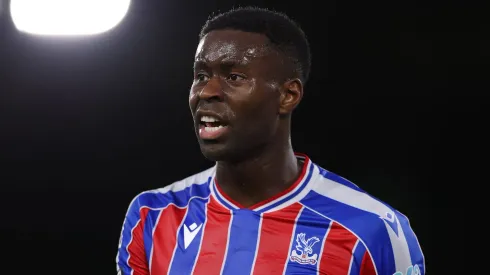 O zagueiro Marc Guéhi em jogo do Crystal Palace (Ryan Pierse/Getty Images)