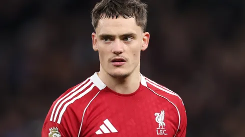 Florian Wirtz em campo com o Liverpool. Foto: Julian Finney/Getty Images