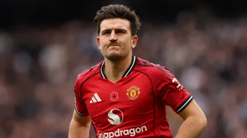Maguire atrai interessados e Manchester United busca um substituto. (Foto: Alex Pantling/Getty Images)