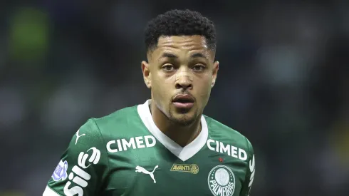 Vitor Roque entra na mira do Chelsea para janeiro. Foto: Alexandre Schneider/Getty Images