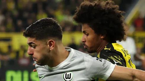 Barcelona avalia as contratações de Koulierakis e Vuskovic para janeiro. (Photo by Dean Mouhtaropoulos/Getty Images)