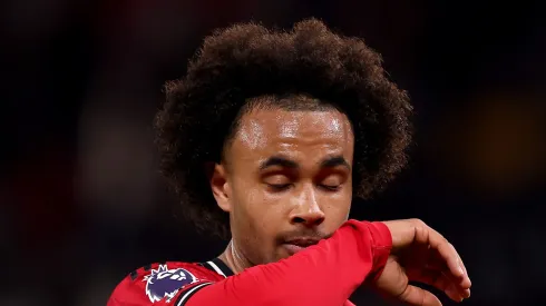 Manchester United deve anunciar Manu Koné após negociar Zirkzee com a Roma. (Photo by Carl Recine/Getty Images)