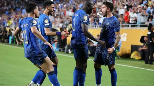 Jogadores do Al-Hilal comemoram gol no Super Mundial de Clubes – Photo by Francois Nel/Getty Images