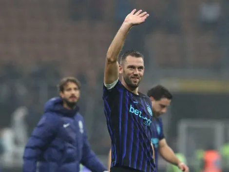 Inter de Milão só libera De Vrij ao Barcelona se tiver substituto