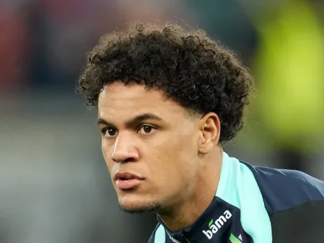 Oscar Bobb será emprestado pelo Manchester City