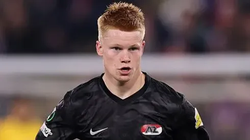 Kees Smit é um alvo do Real Madrid, e clube vai acompanhá-lo por 6 meses. (foto: Ryan Pierse/Getty Images)