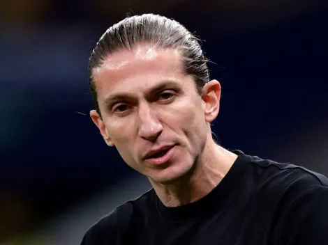 Filipe Luís é bem avaliado pelo Chelsea, mas não deve sair do Flamengo