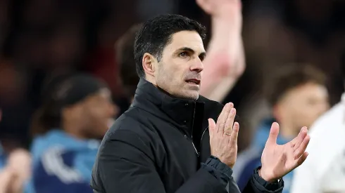 Mikel Arteta enfrenta onda de pedidos por mudança no ataque do Arsenal: Gyökeres em xeque. (Foto: Michael Steele/Getty Images)