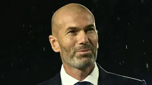 Chelsea descarta Zidane e define perfil do substituto de Enzo Maresca. (Foto: Loic Venance – Pool/Getty Images)