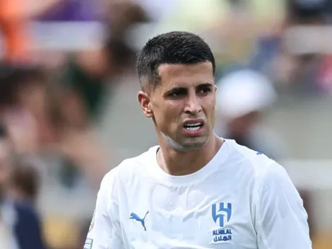 Inter monitora Dodô após João Cancelo assinar com o Barcelona