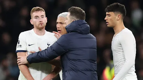 Kulusevski, Richarlison e Alejo Véliz. (Photo by Ryan Pierse/Getty Images)